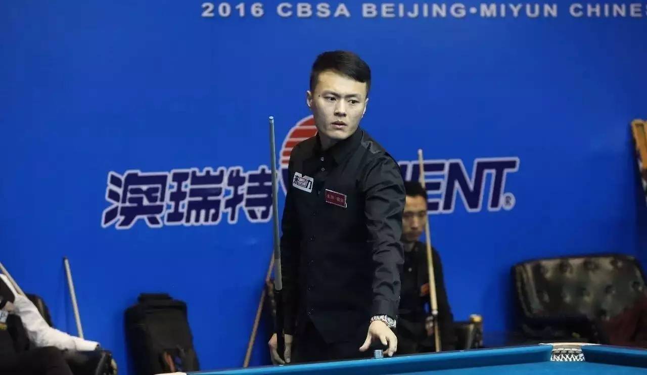 的舞台上走 的舞台上走