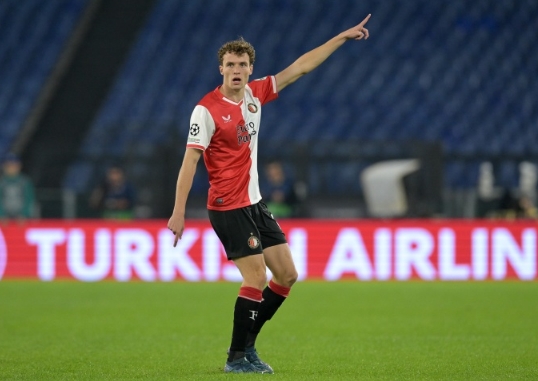 足球不仅是 足球不仅是