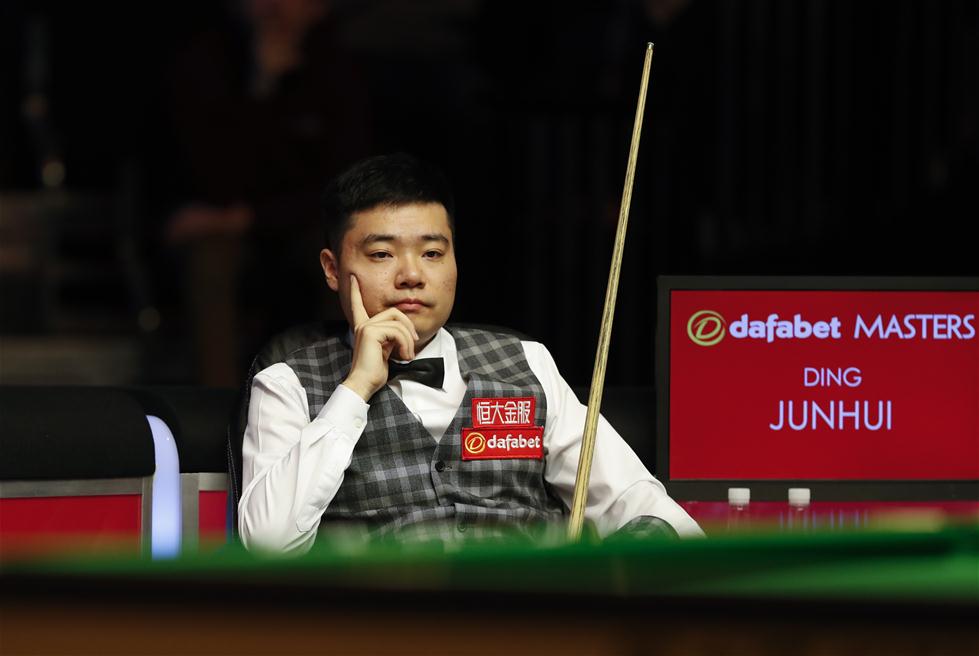 他们得以展 他们得以展